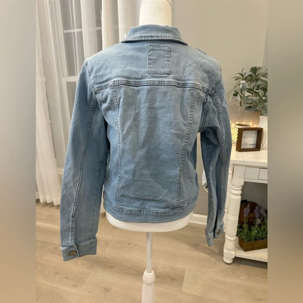 🌟 BNWOT Women's Sonoma Goods For Life® Crop Jean Jacket! - Picture 5 of 6